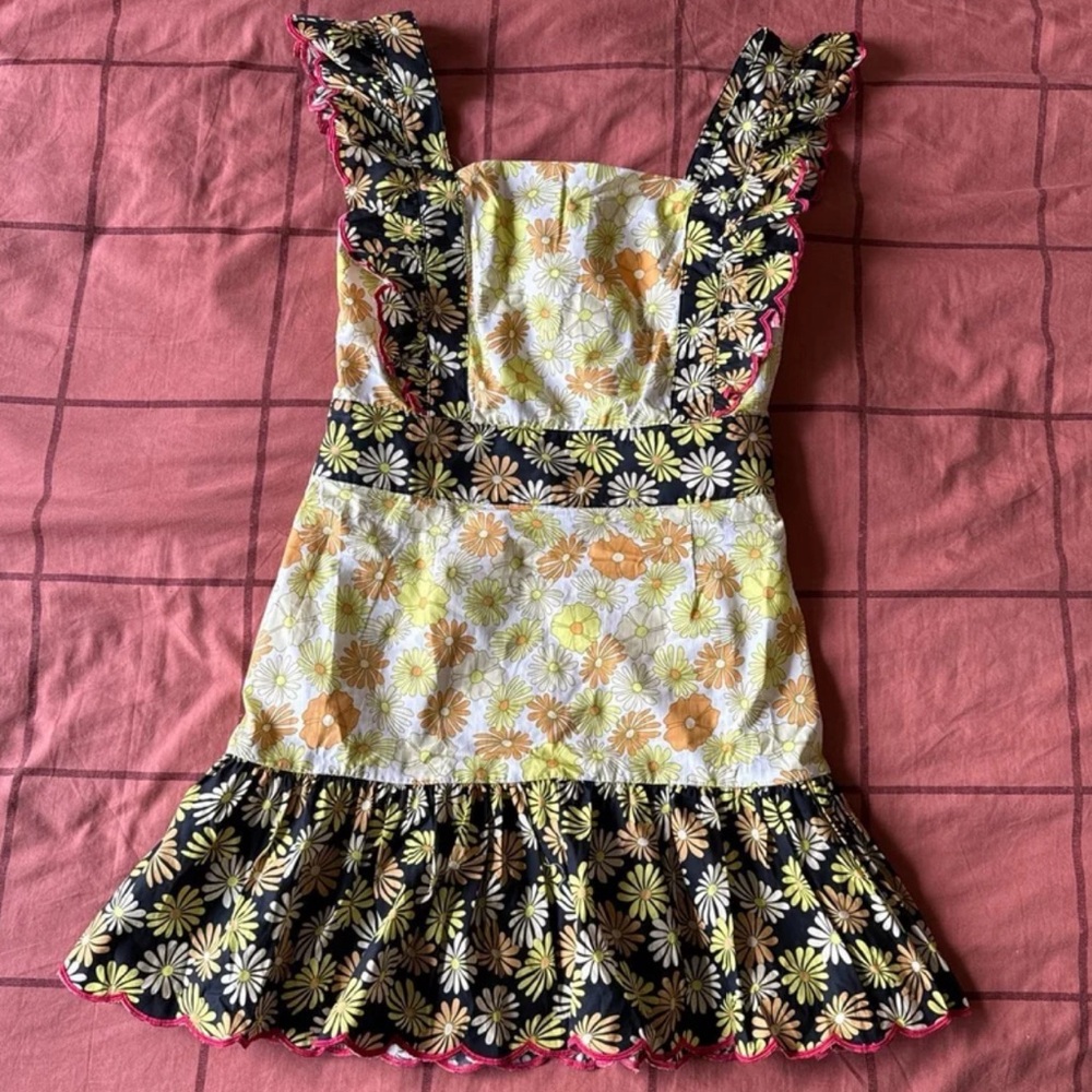 GLAMOROUS Time of the Season Flutter Dress Women’s L NWT